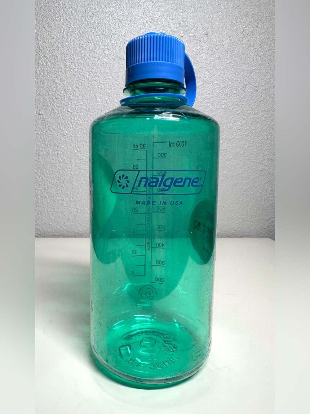 NWT Nalgene 32oz Narrow Mouth Sustain Water Bottle Pastel Green